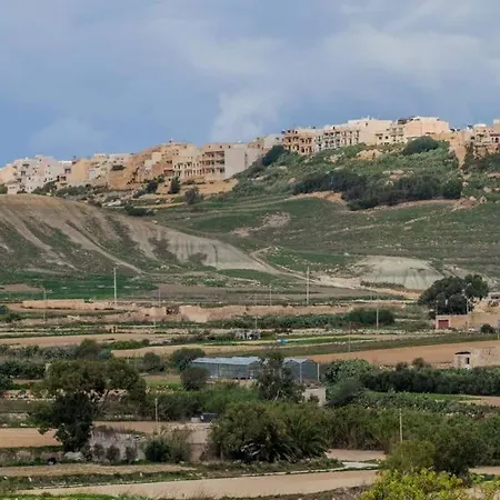 Charming Gozo Escape With Balcony Ac And Fast Wifi Apartment *